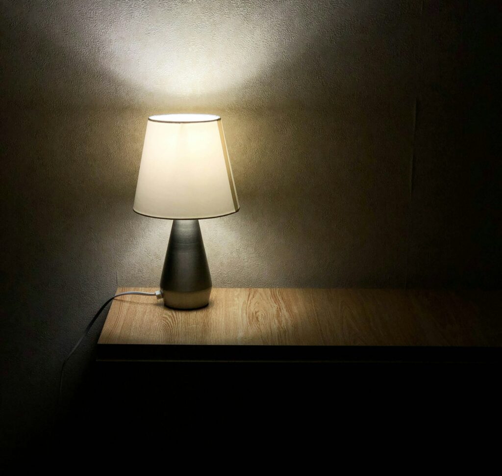 The Advantages of Dimmer Switches in Home Lighting